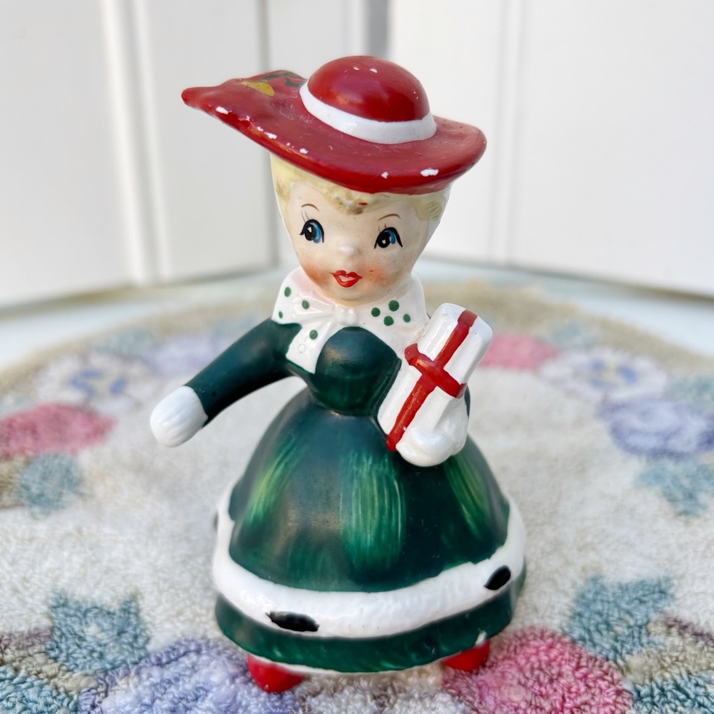 Vintage Lefton Christmas Shopper Woman Salt Pepper Shaker #850 Japan Euc